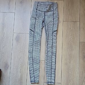 Lululemon Speed Up Tight *Full-On Luxtreme Teeny Tooth White Black Leggings Sz 2